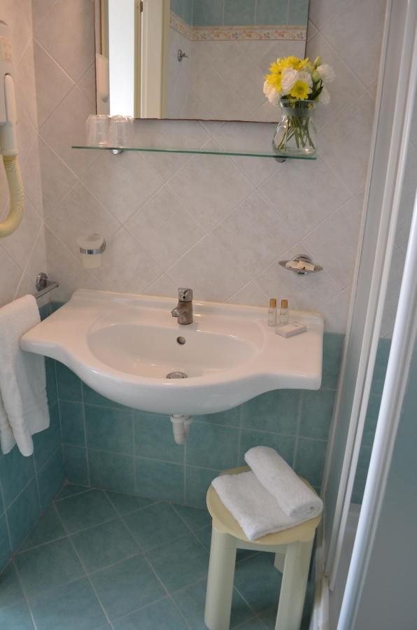 Hotel I Due Gabbiani Citr 9006 Andora Экстерьер фото