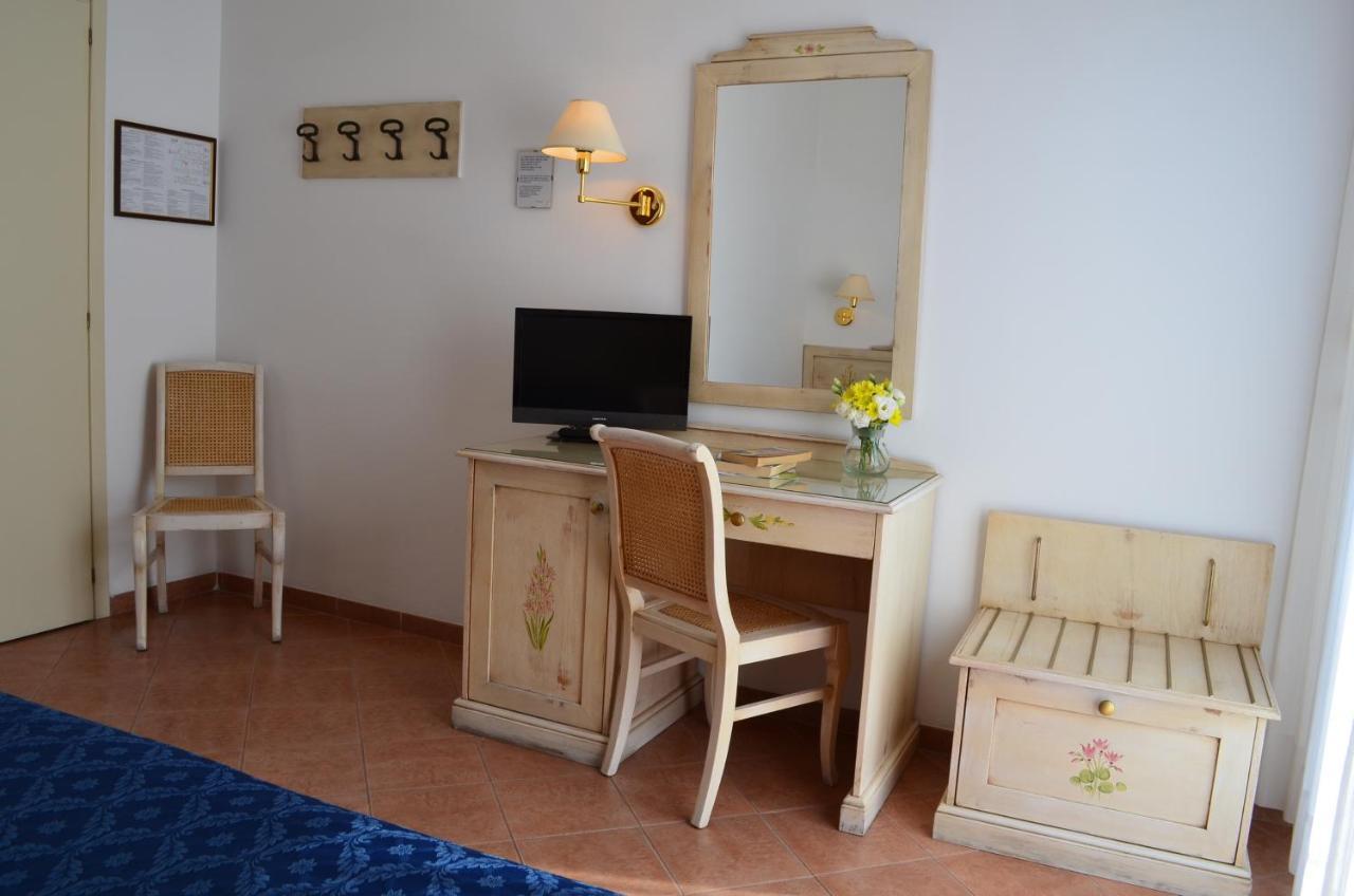 Hotel I Due Gabbiani Citr 9006 Andora Экстерьер фото